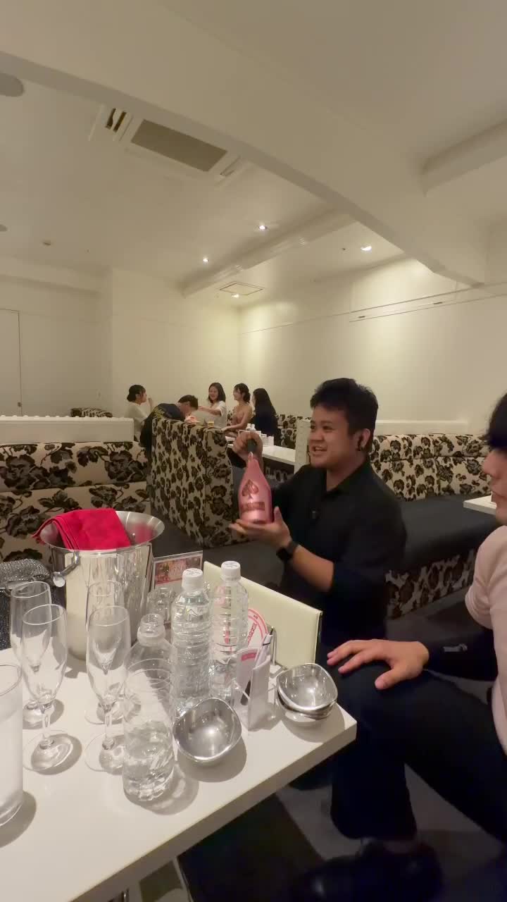 動画を再生